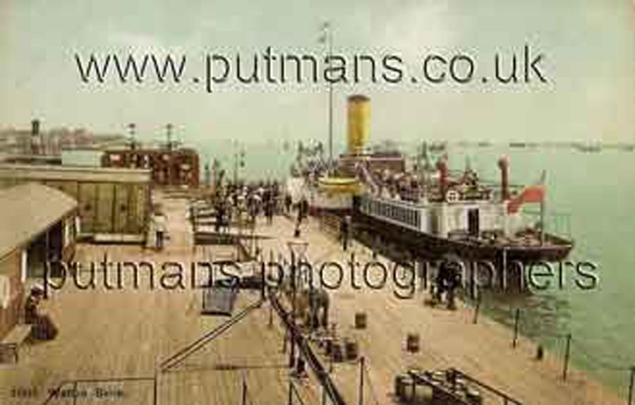 Ref 1526 The Walton Belle pictured at Tilbury