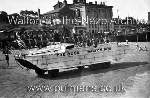 Ref 1750 The Walton Pier 'Duck'