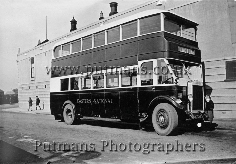 Ref 581 Eastern National Bus by Kino